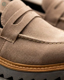 Mocassim Penny Loafer Camurça | Rest Money™